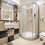 Strasser Hotel 3*