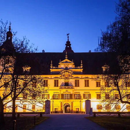 Strasser Hotel 3*