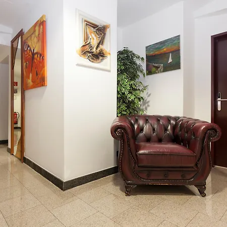 Western Strasser Hotel