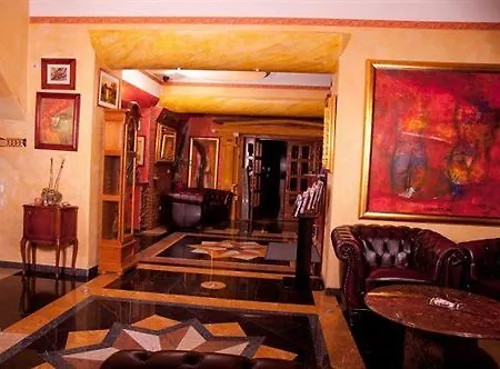Western Strasser Hotel 3*