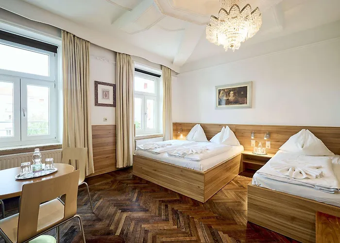 Ekono By Leva Strasser Otel