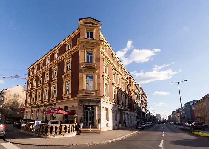 Ekono By Leva Strasser