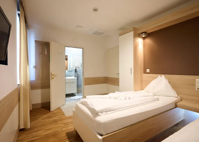 Ekono By Leva Strasser 3*