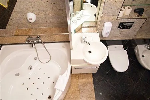 Ekono By Leva Strasser Otel 3*