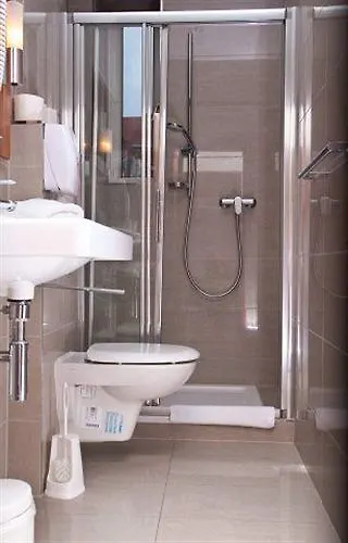 Ekono By Leva Strasser Otel Graz